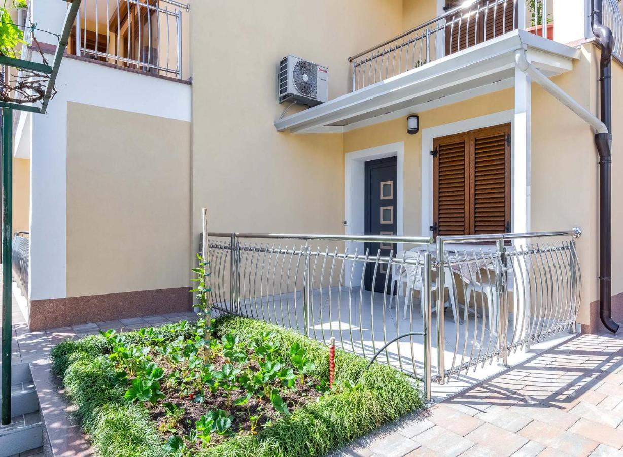 Apartament Rino Poreč Zewnętrze zdjęcie